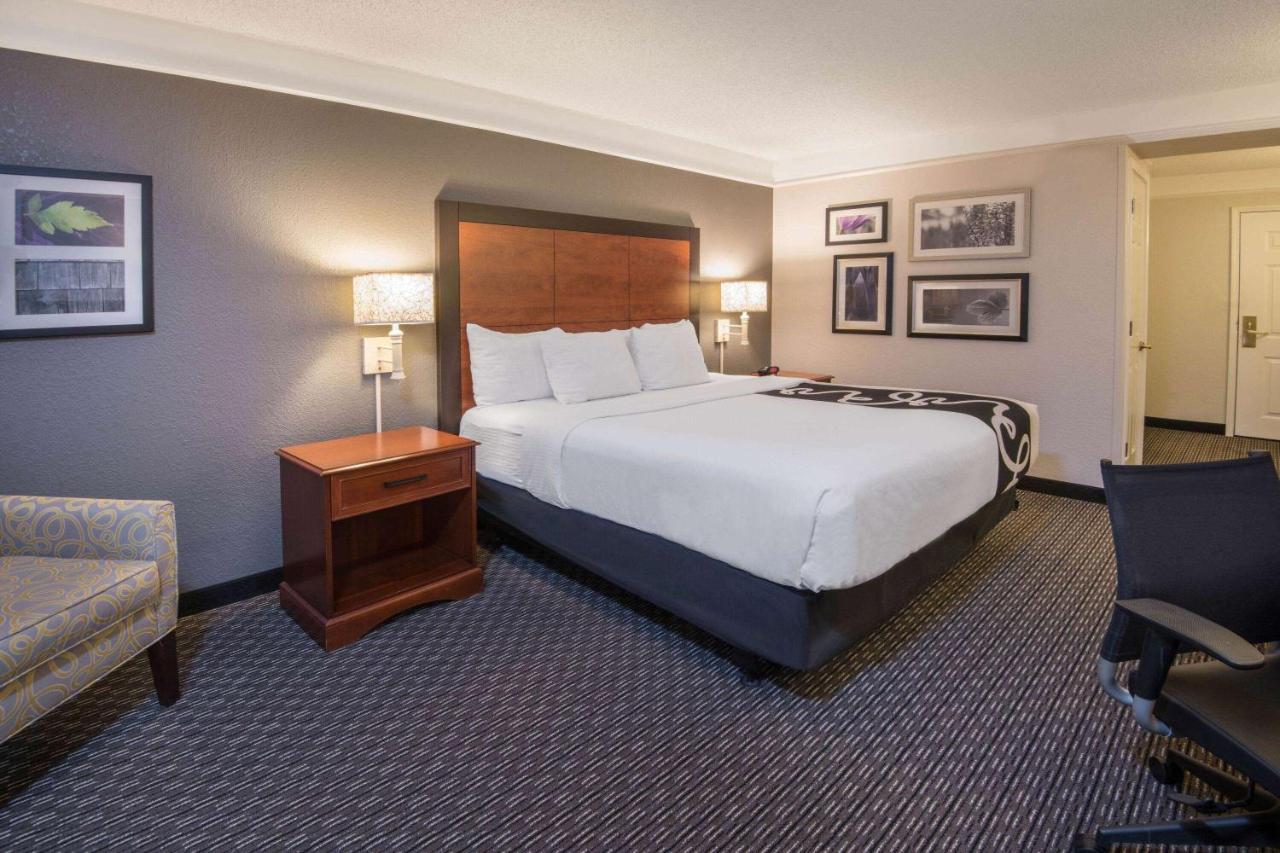 La Quinta Inn & Suites By Wyndham San Antonio Riverwalk Buitenkant foto