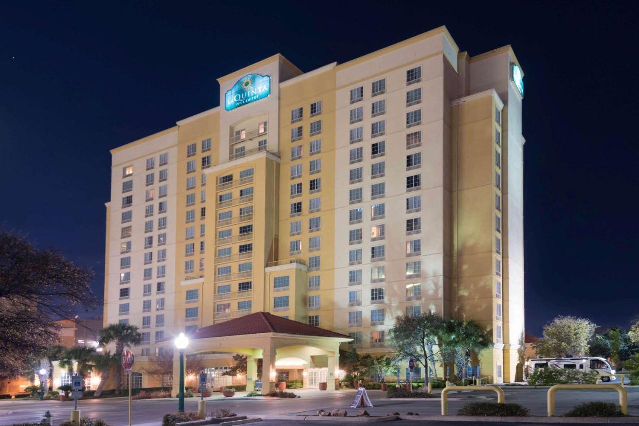 La Quinta Inn & Suites By Wyndham San Antonio Riverwalk Buitenkant foto