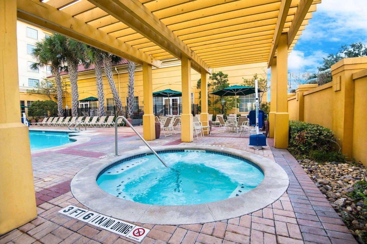 La Quinta Inn & Suites By Wyndham San Antonio Riverwalk Buitenkant foto
