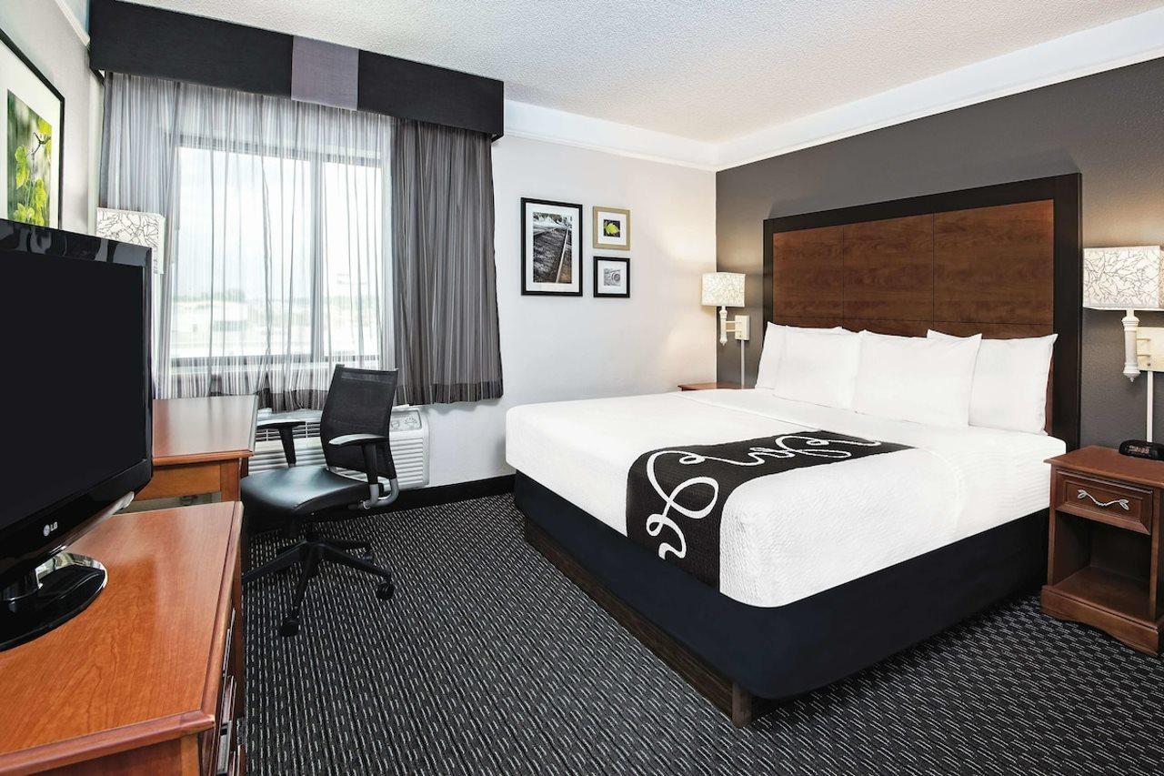 La Quinta Inn & Suites By Wyndham San Antonio Riverwalk Buitenkant foto
