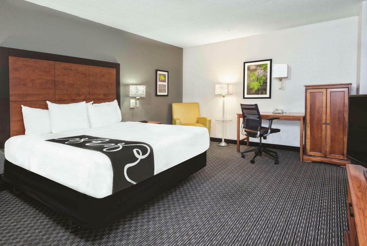 La Quinta Inn & Suites By Wyndham San Antonio Riverwalk Buitenkant foto