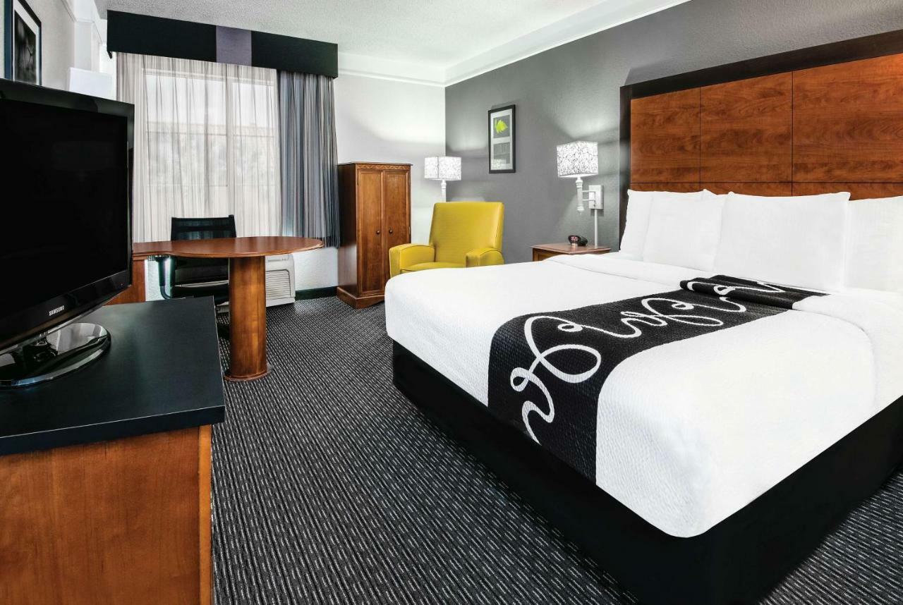 La Quinta Inn & Suites By Wyndham San Antonio Riverwalk Buitenkant foto