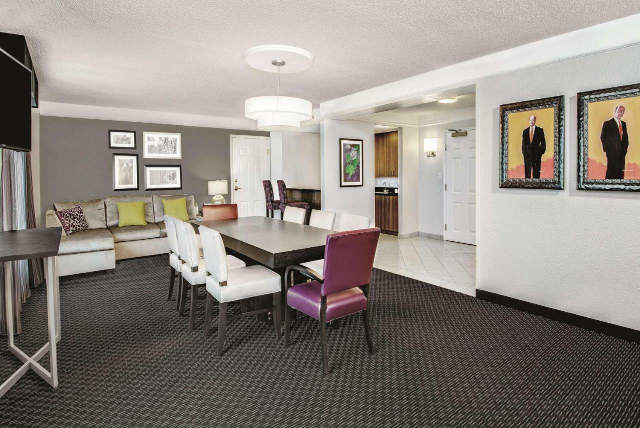 La Quinta Inn & Suites By Wyndham San Antonio Riverwalk Buitenkant foto