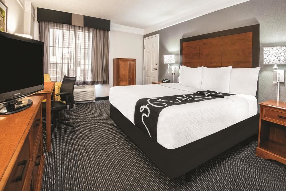 La Quinta Inn & Suites By Wyndham San Antonio Riverwalk Buitenkant foto